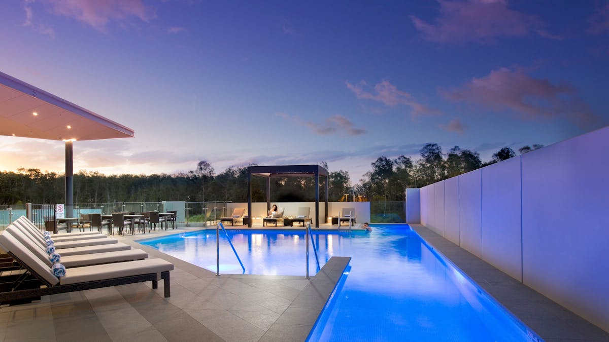 Pullman Pool