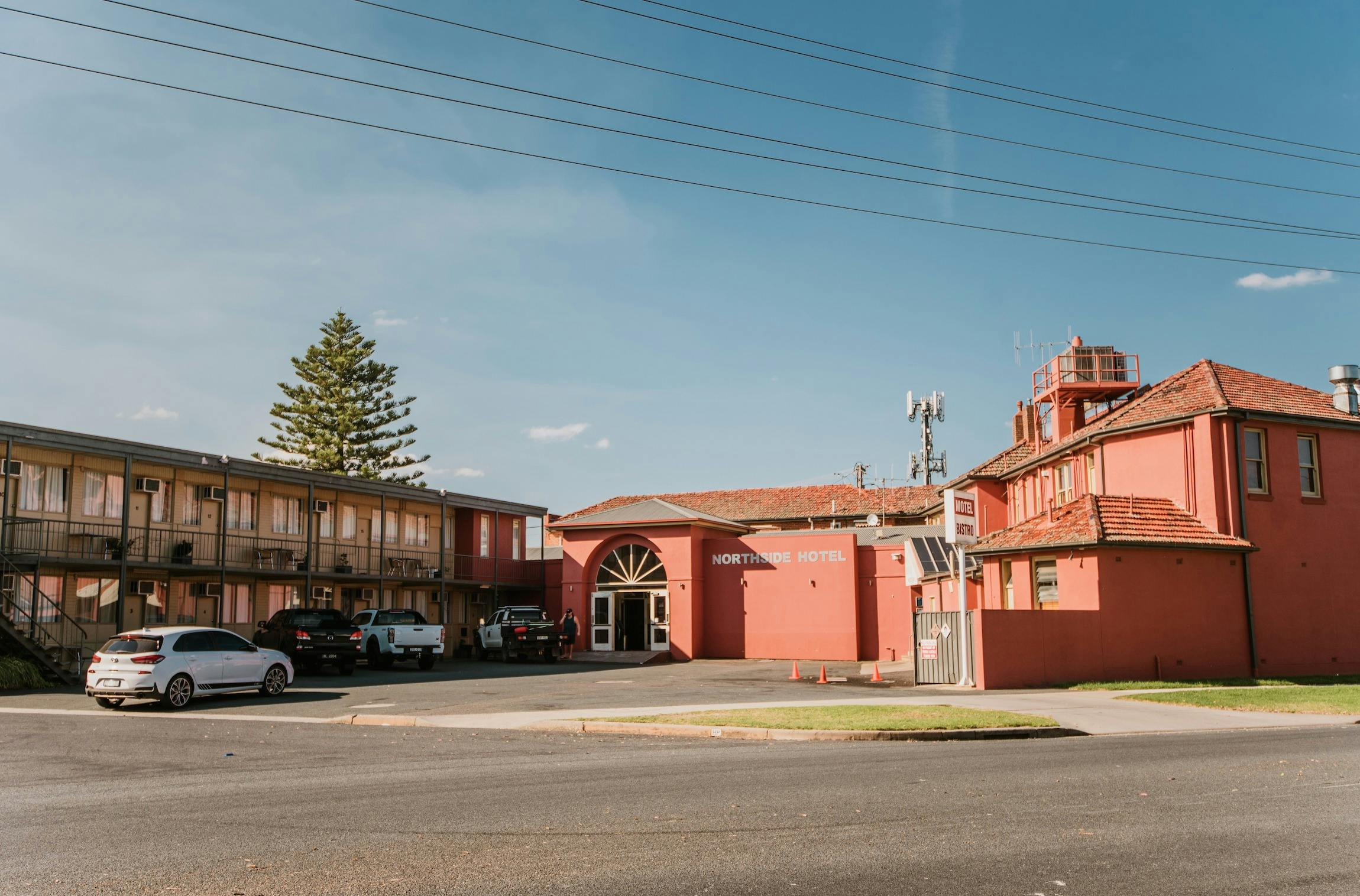 The Northside Hotel - Accommodation / Back Enterance