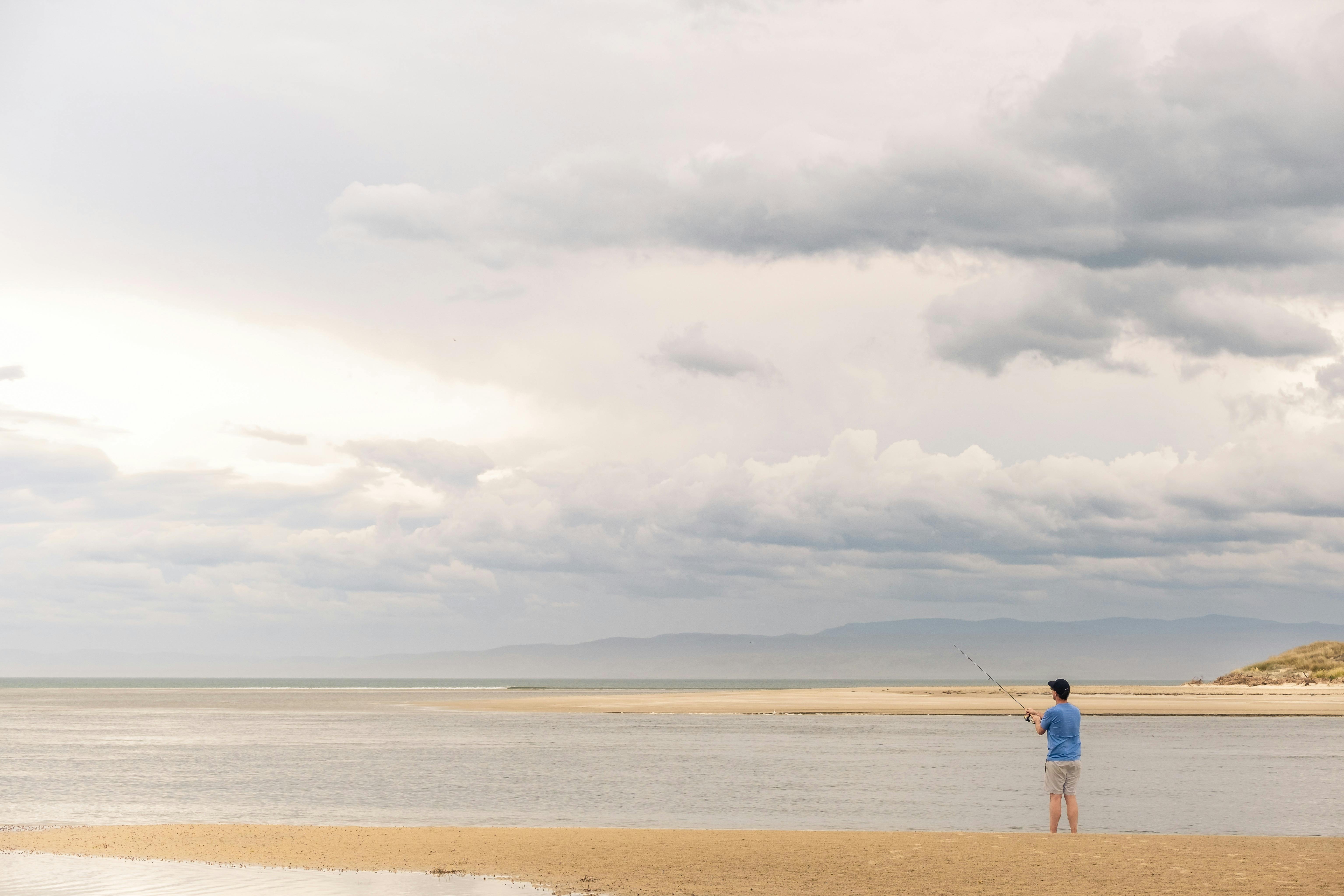 Fishing from shore - Swanwick Rivermouth