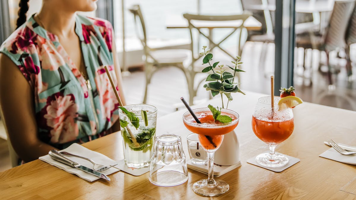 cocktails at Sorrentos Airlie Beach