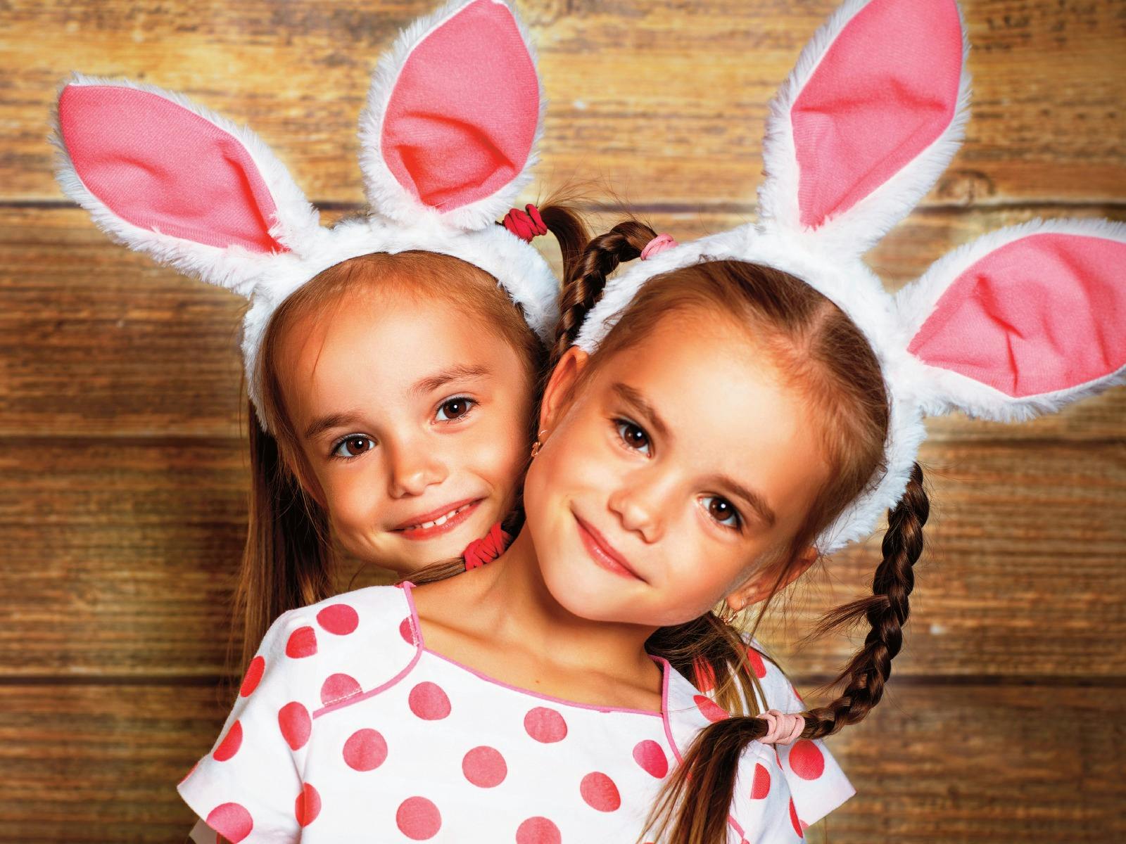 Free Photos with Easter Bunny