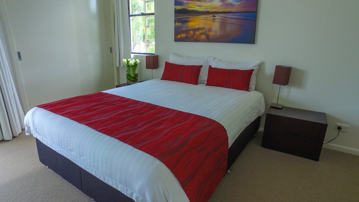 1 bedroom apartment bedroom