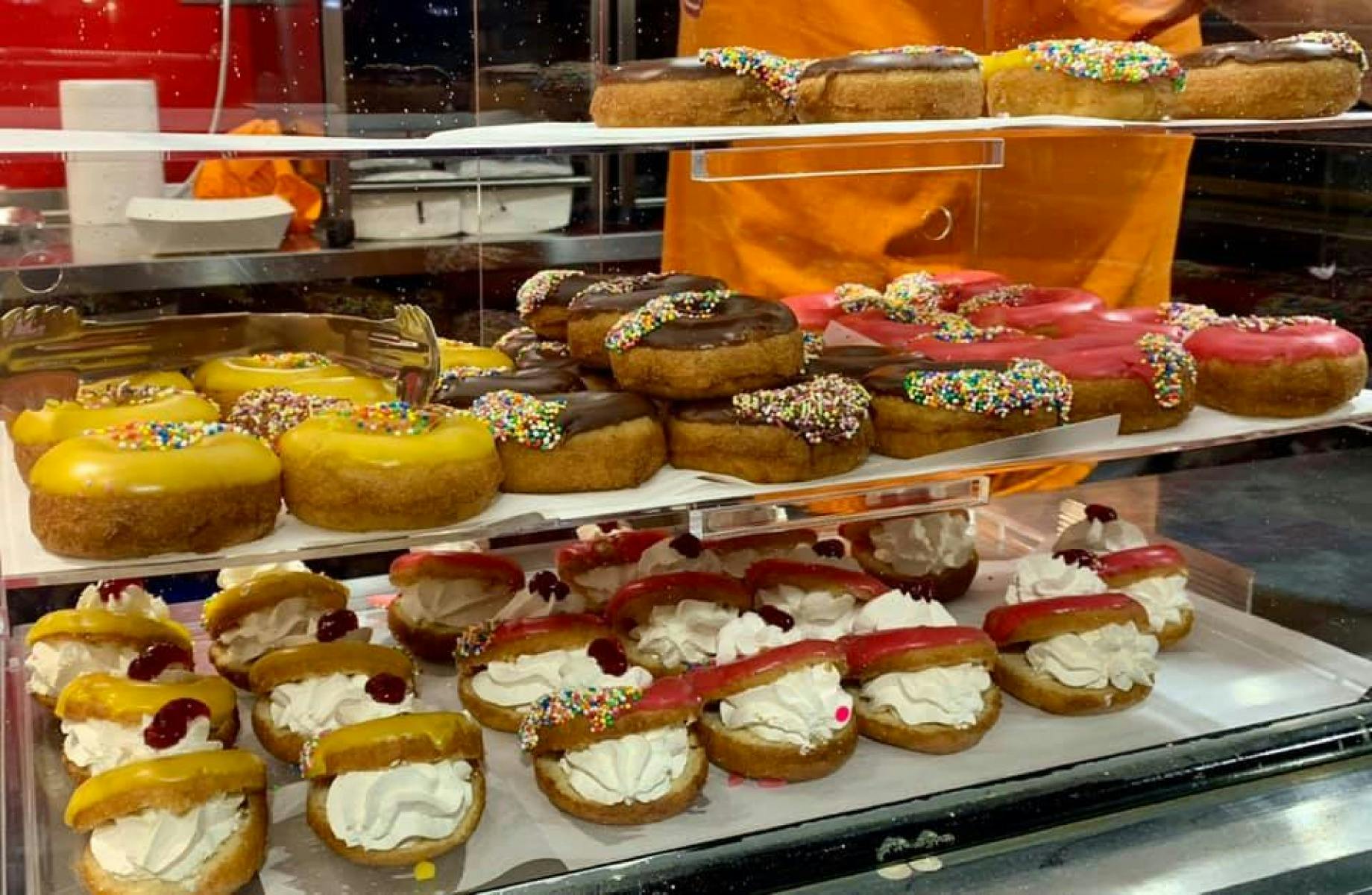 甜甜圈貨車展示