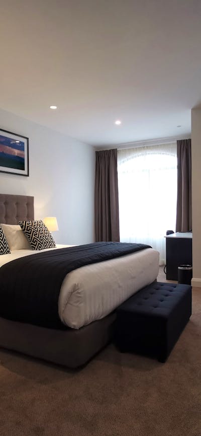 Abbey Motel King Room