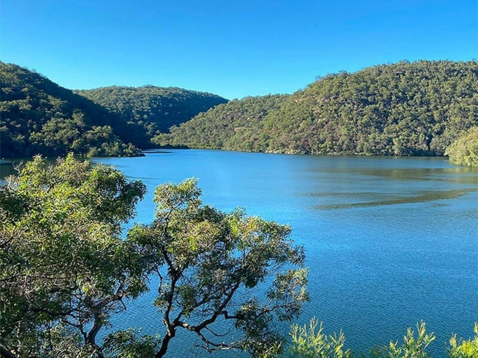 Tranquil Hawkesbury River