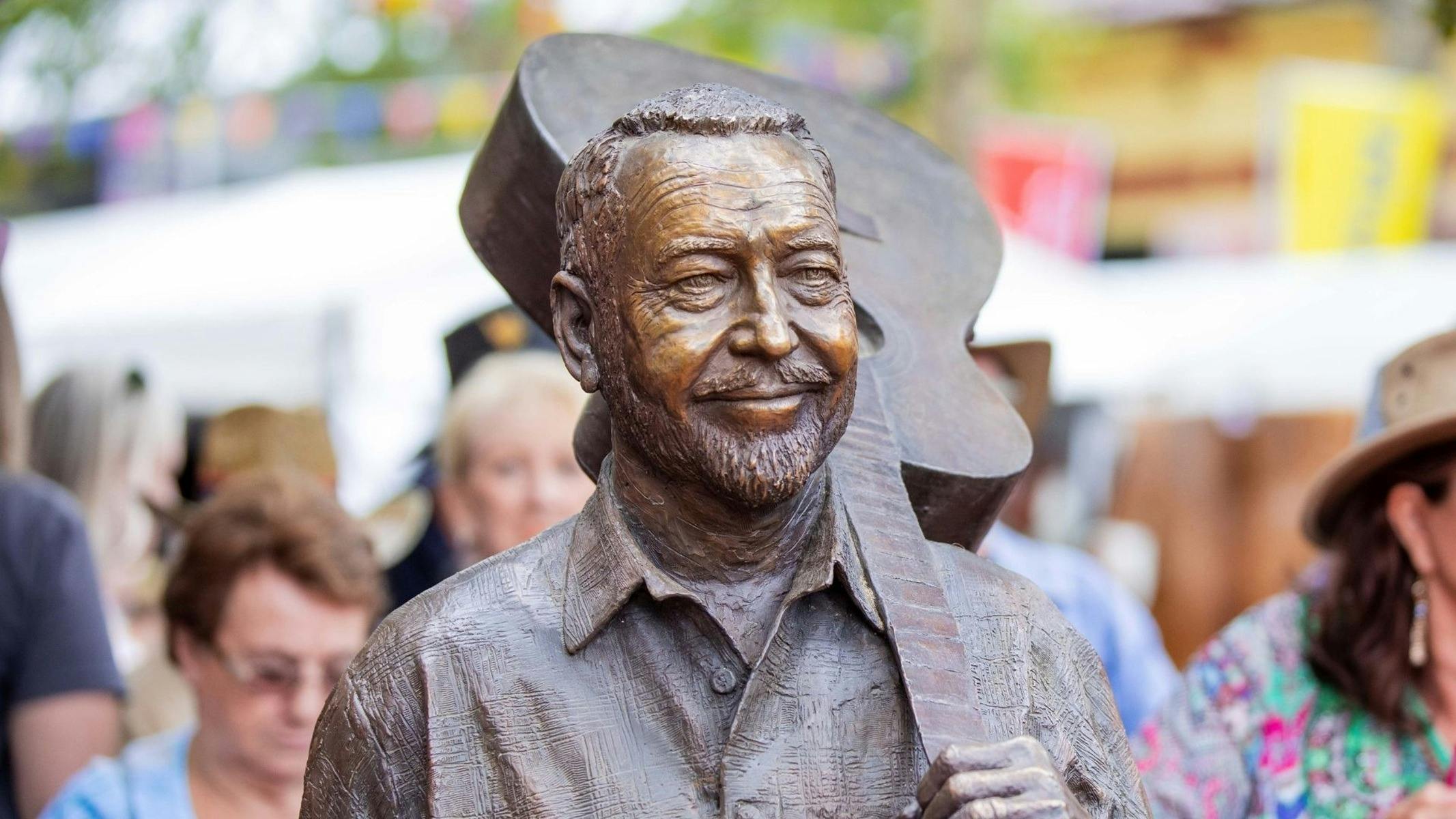 Bronzestatue von John Williamson