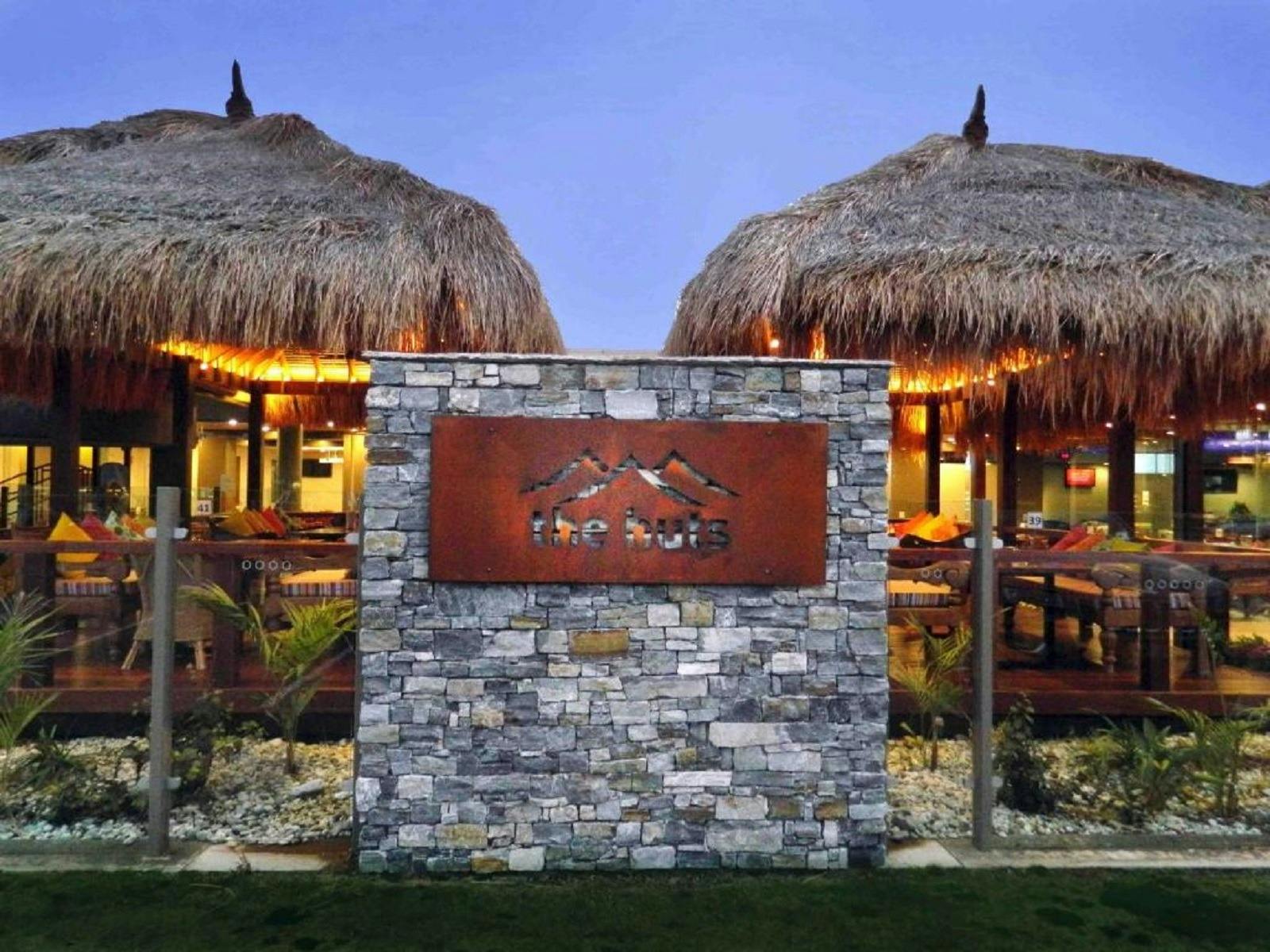 the cluBarham "Huts" dining area