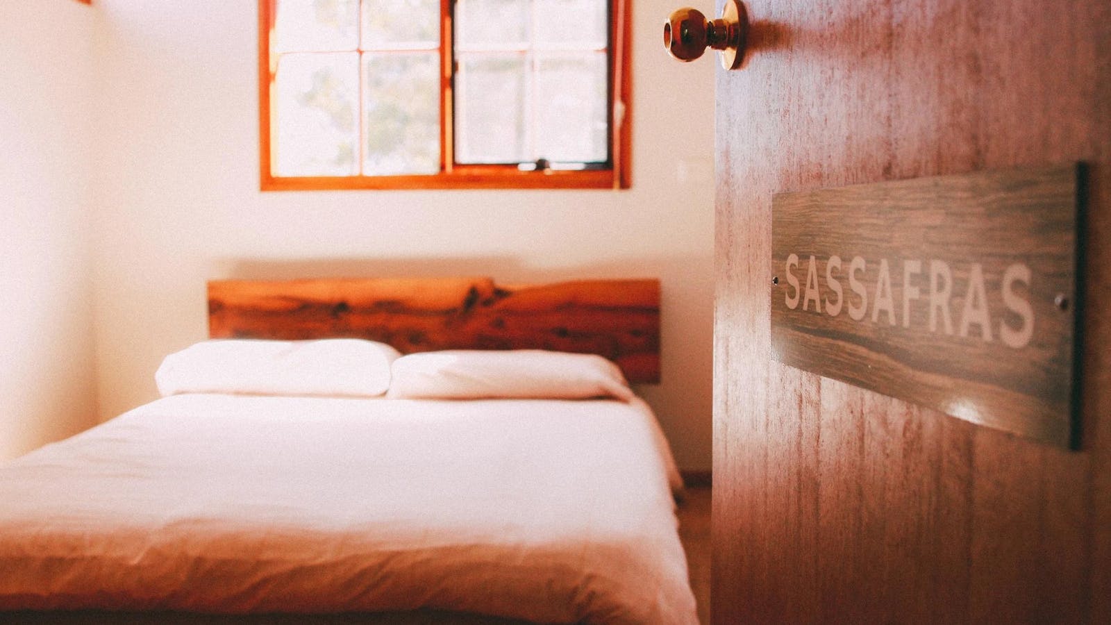 Room | Tranquil Point Homestead