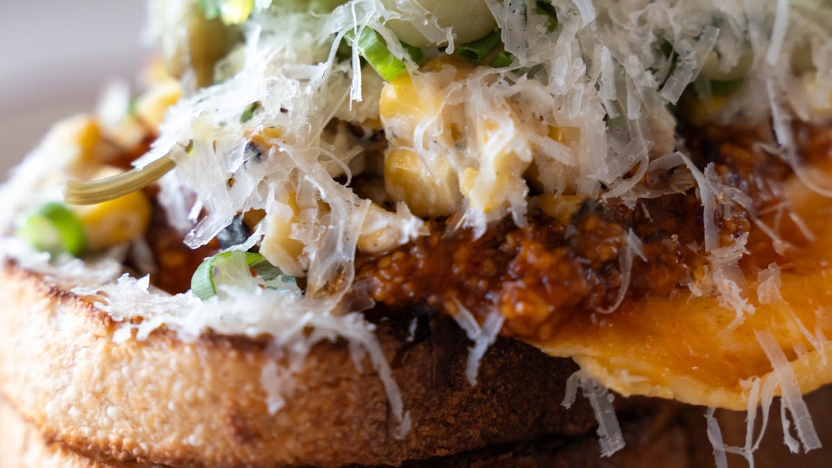 All day breakfast and brunch with seasonal menu and premium coffee.