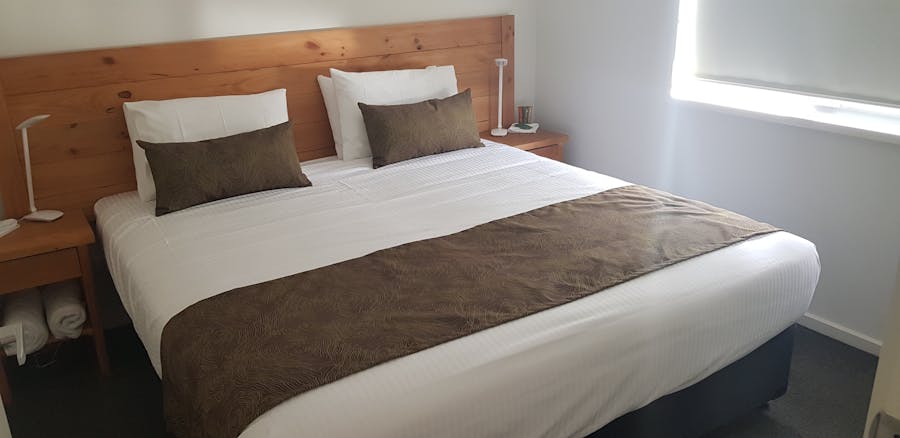 5 Bedroom Deluxe Cabin