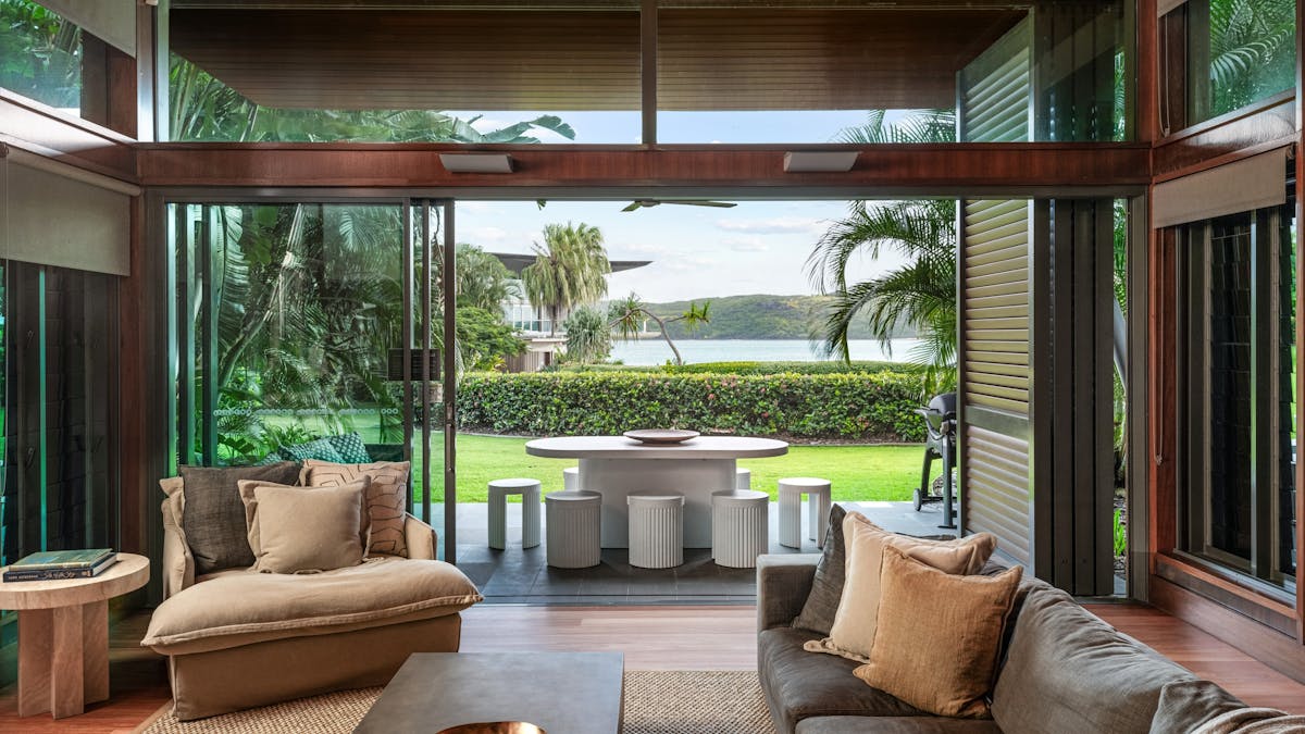 Yacht Club Villas