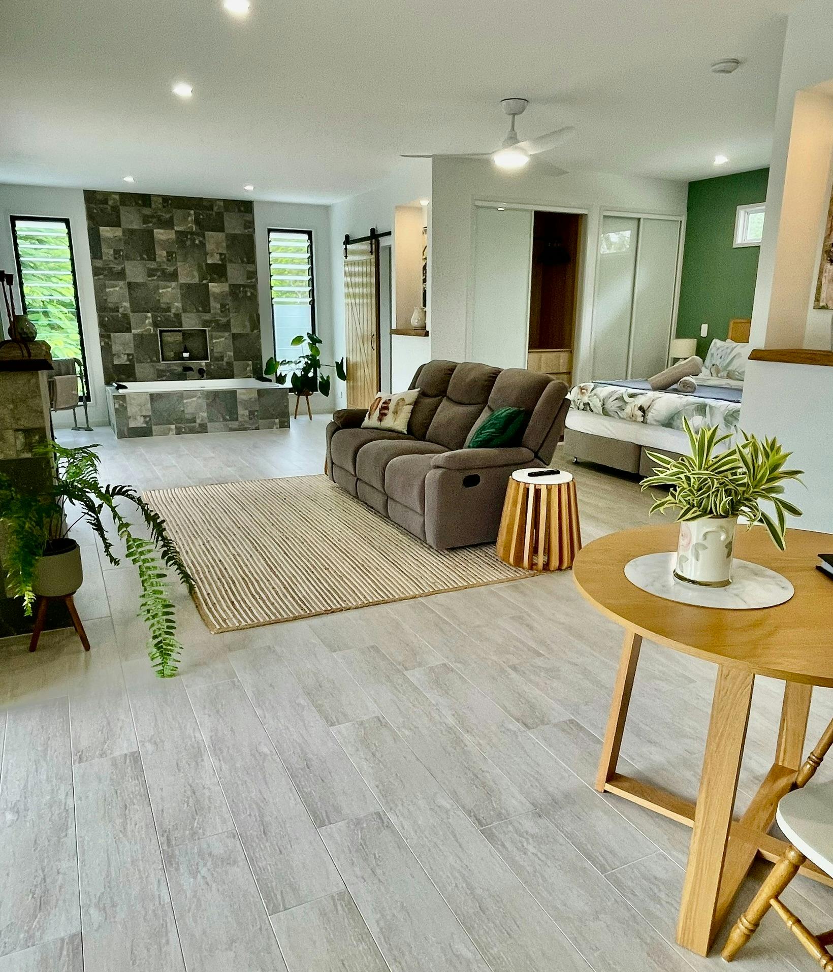 Whispers Luxury Farmstay