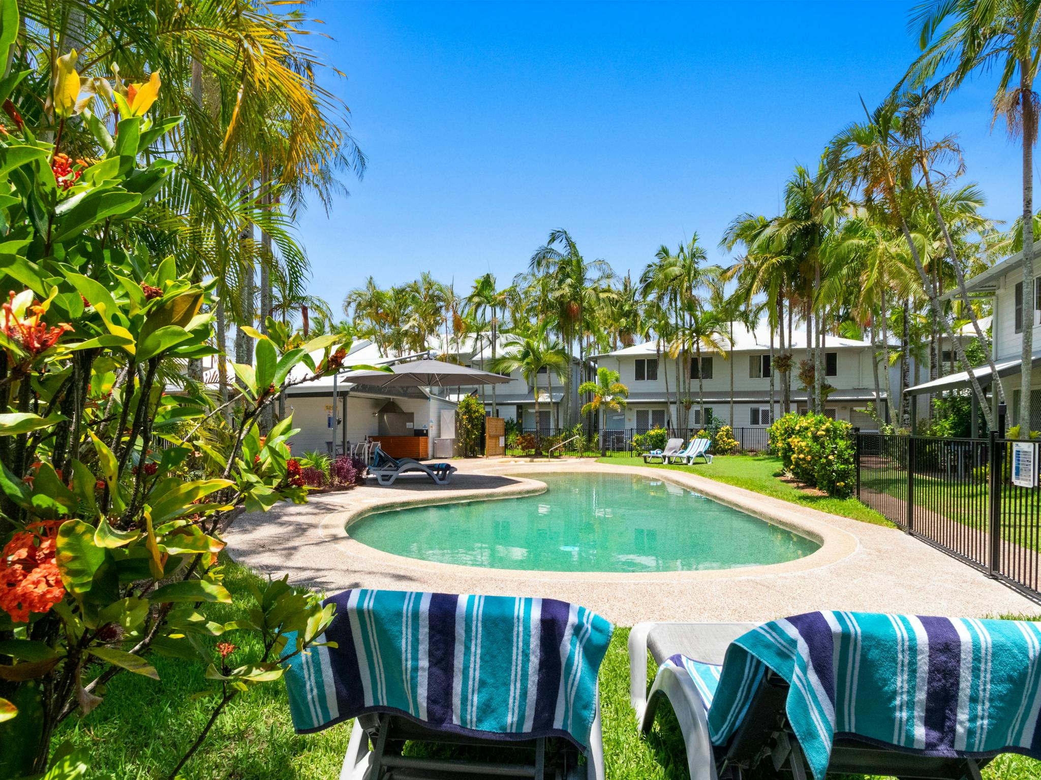 Lagoon style pool and spa Lagoon style pool and spa