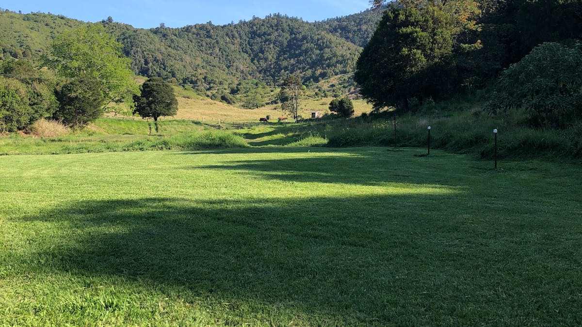 Green, cool and grassed-campsite at "The Reserve"