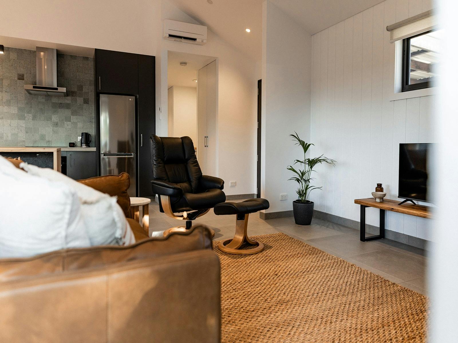 Lounge/Kitchen