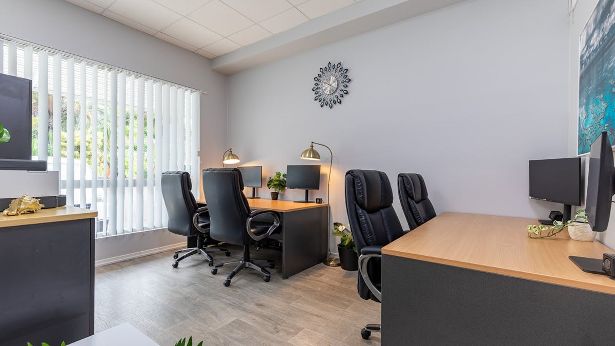 Hot Desks / Cubicles