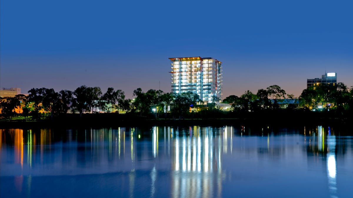 Edge Apartment Hotel