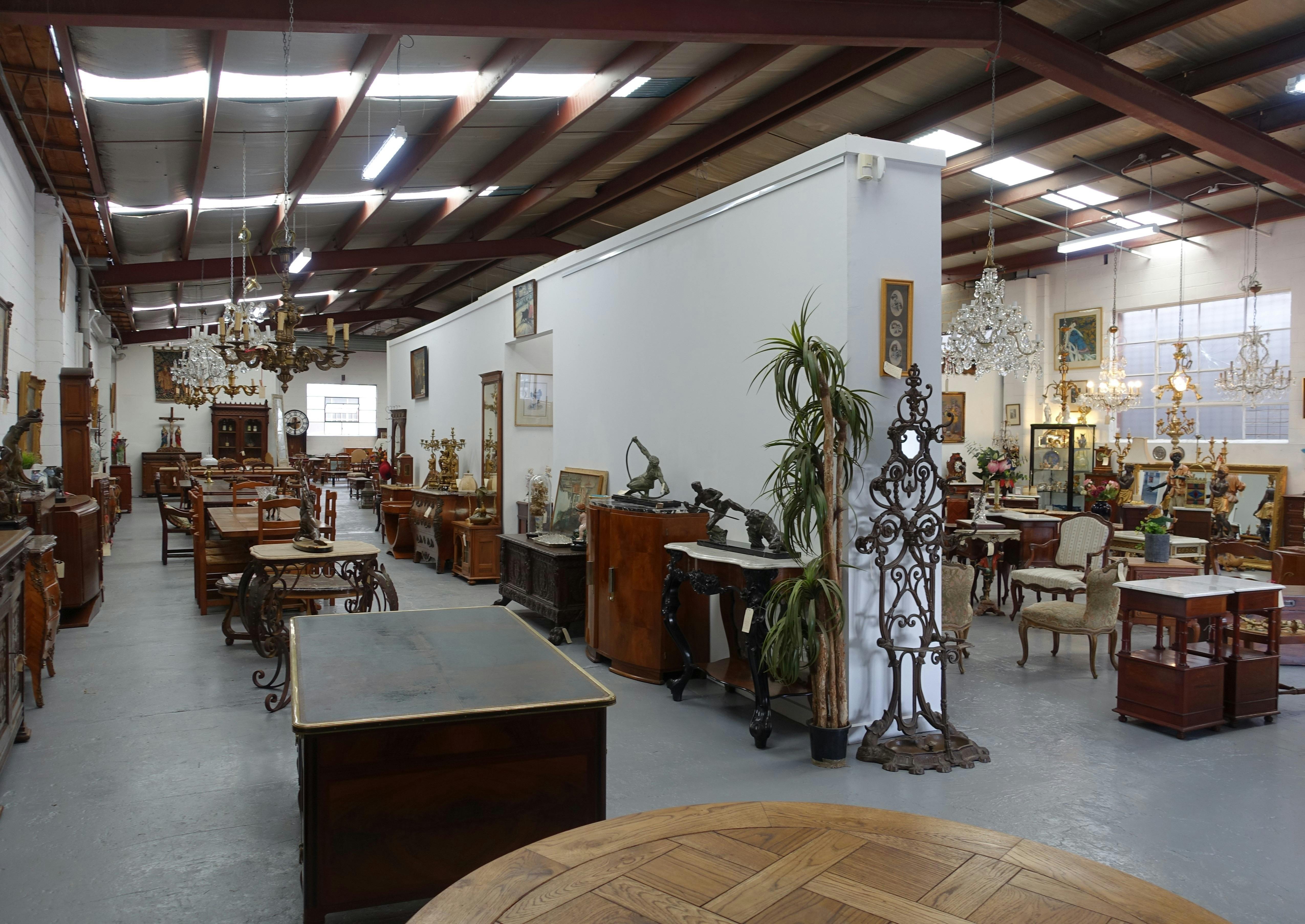 Moonee Ponds Antiques