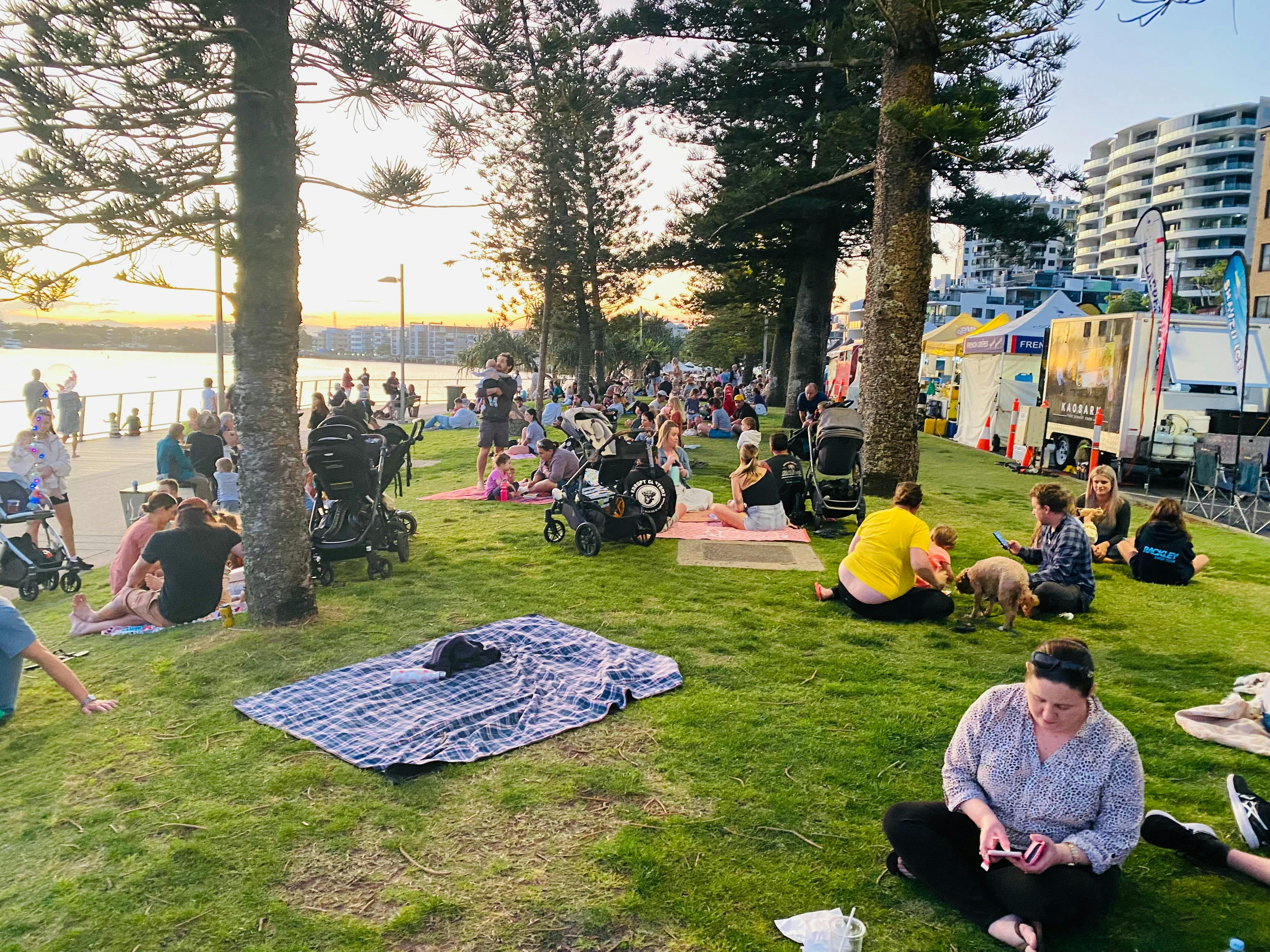Caloundra Twilight Market