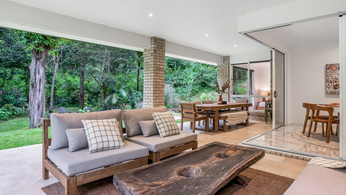 Outdoor lounge and dining areas for indoor/outdoor living