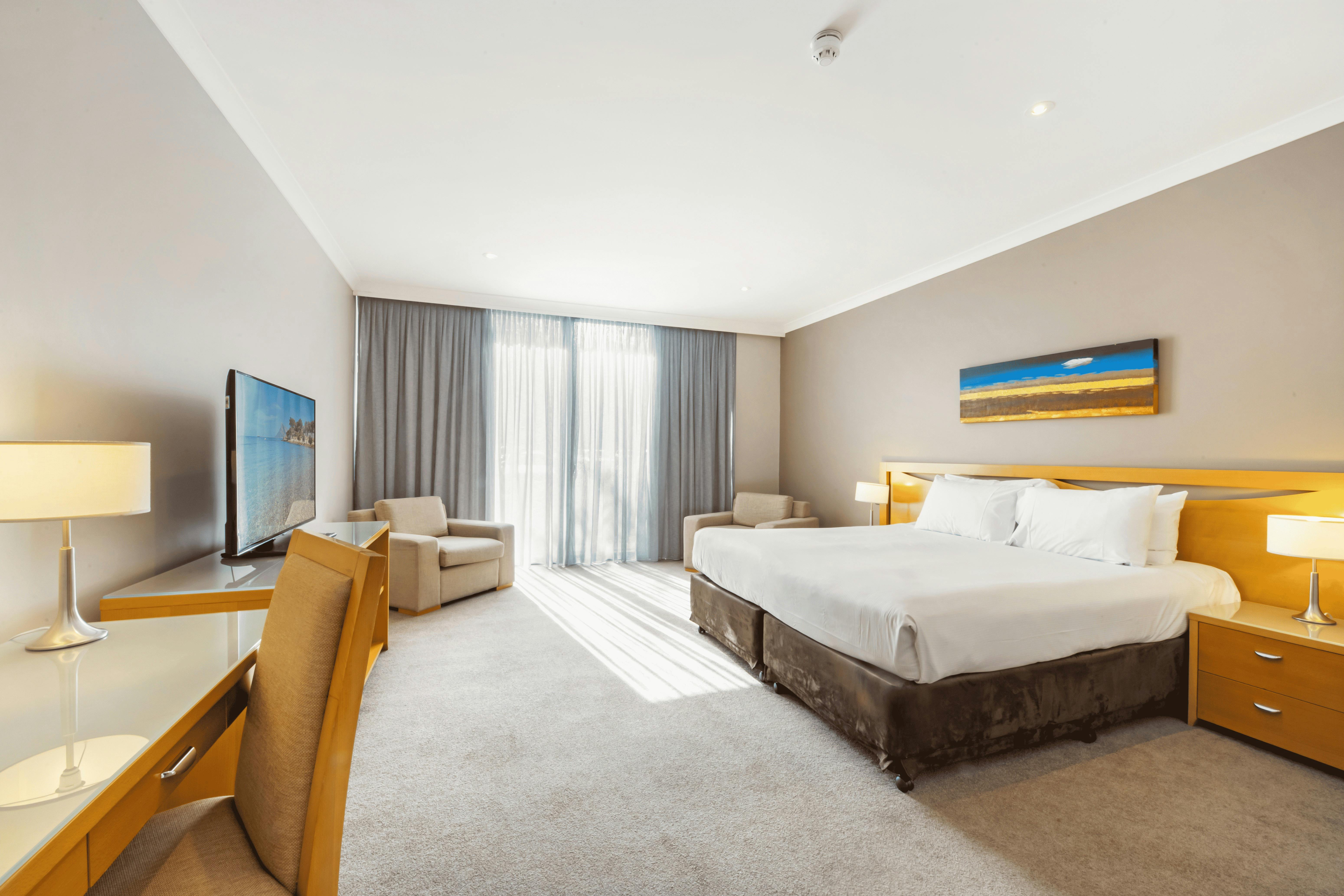 Standard King Room - 1 King Bed