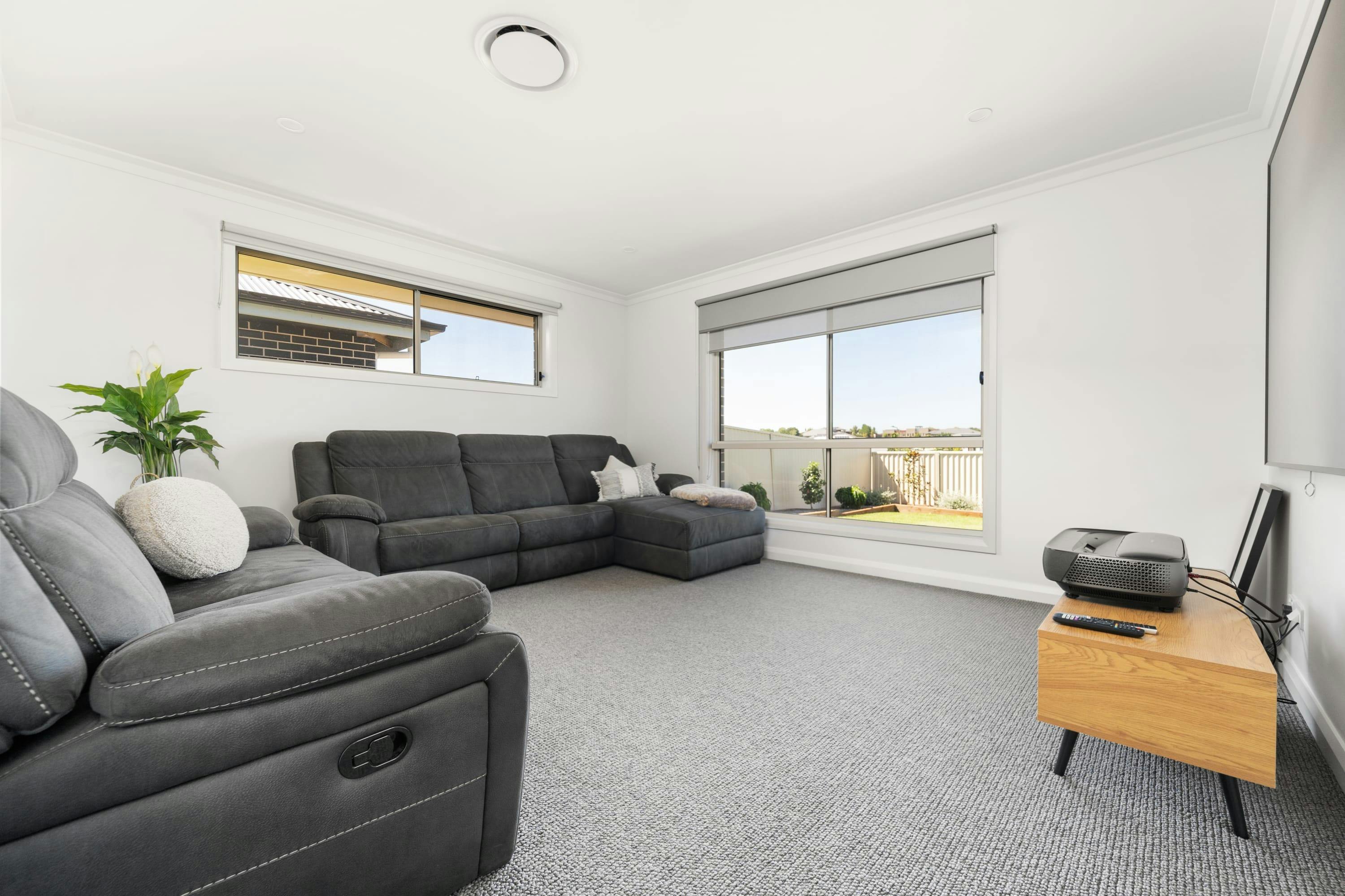 comfy recliner couches and tv