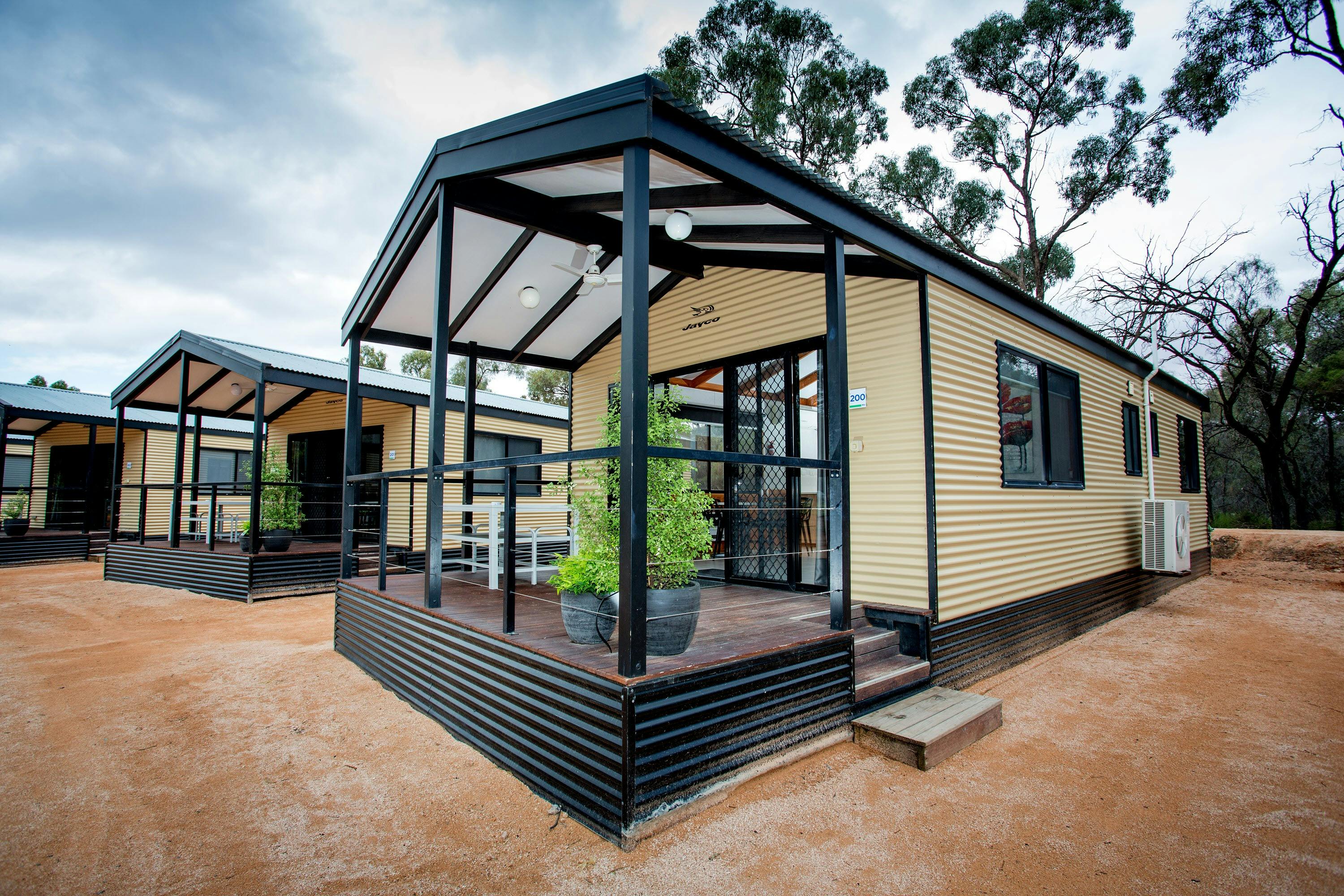 Economy 2 Bedroom Cabin - Sleeps 6