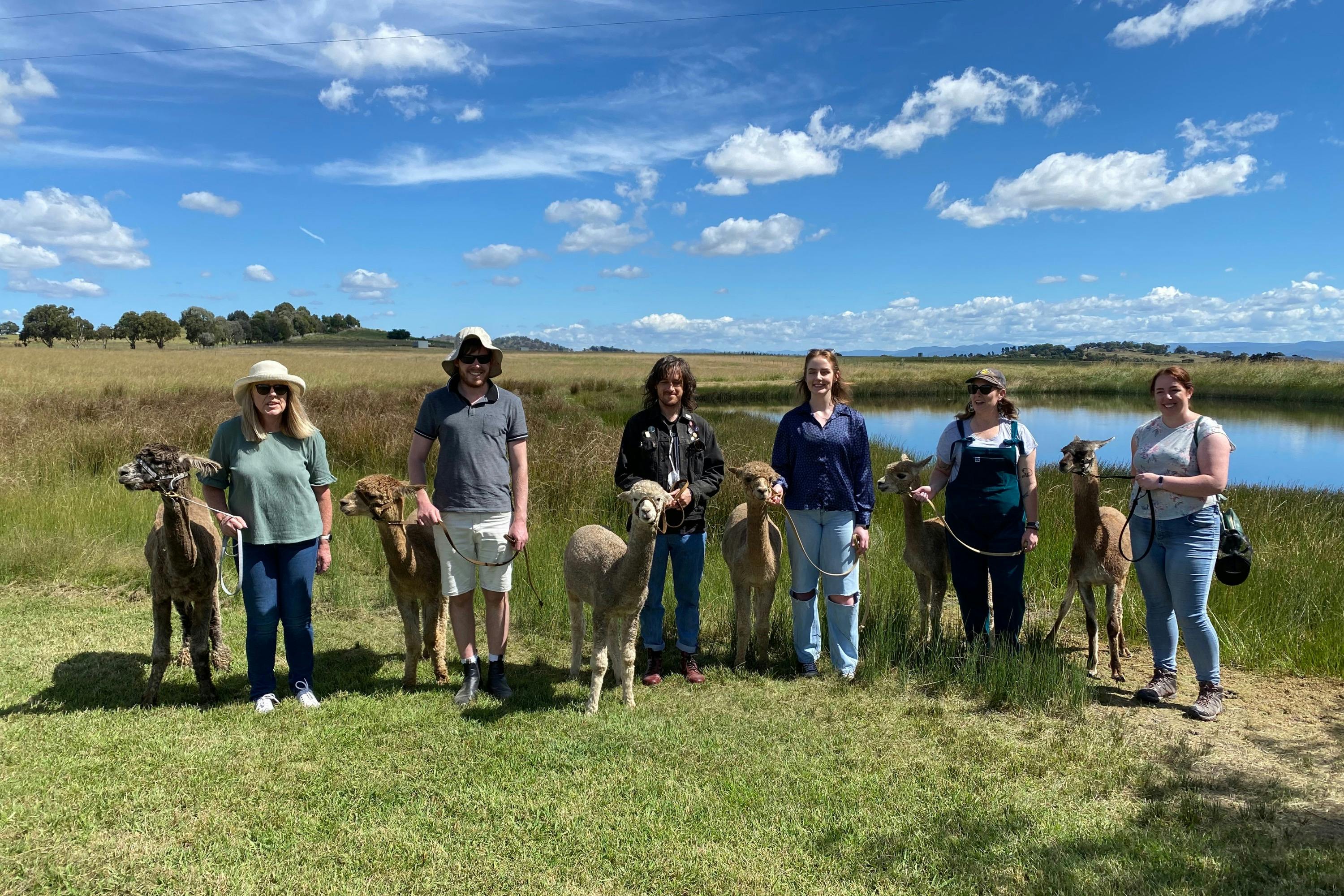 Large group tour near the dam