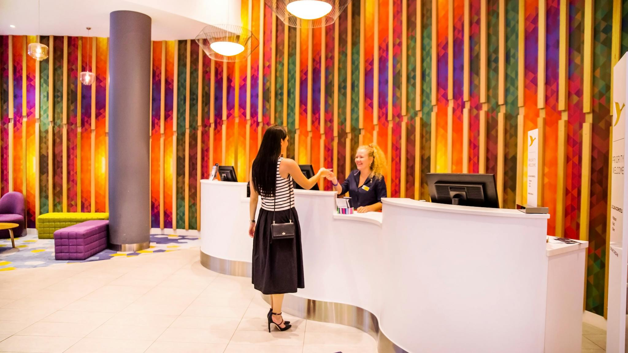 ibis Styles Brisbane vibrant Reception Desk ibis Styles Brisbane vibrant Reception Desk