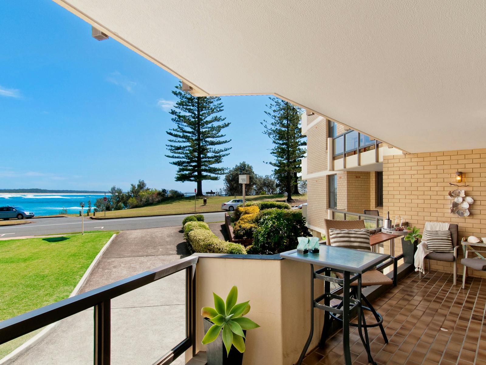 Front patio overlooking the beach