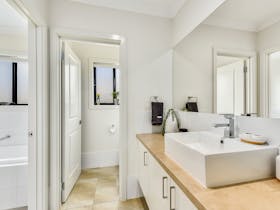 #mountgambierapartments#mountgambieraccommodation#mtgambieraccommodation#mtgambierapartments