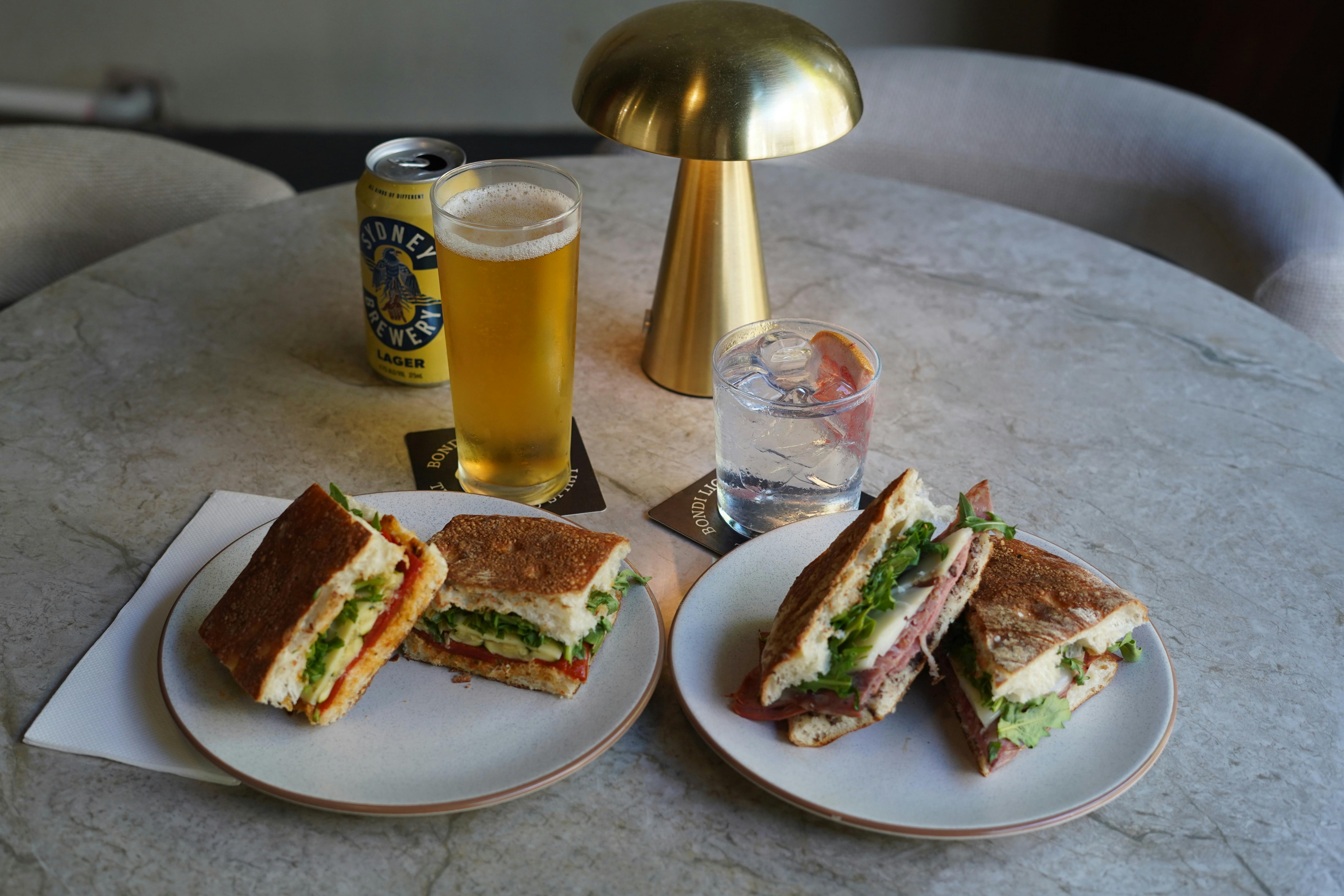 Essen bei Bondi Liquor Co