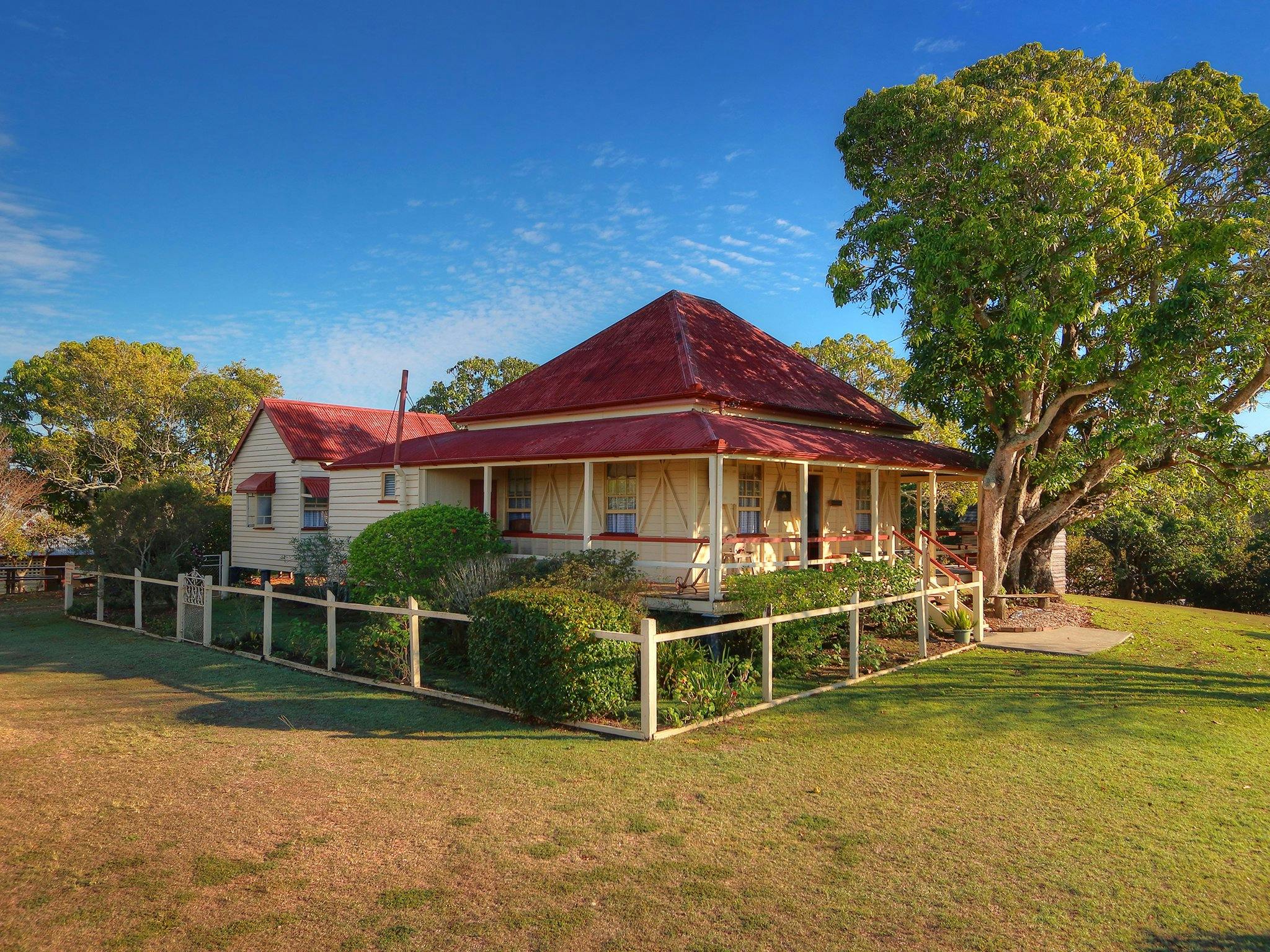 Mayes Cottage Museum