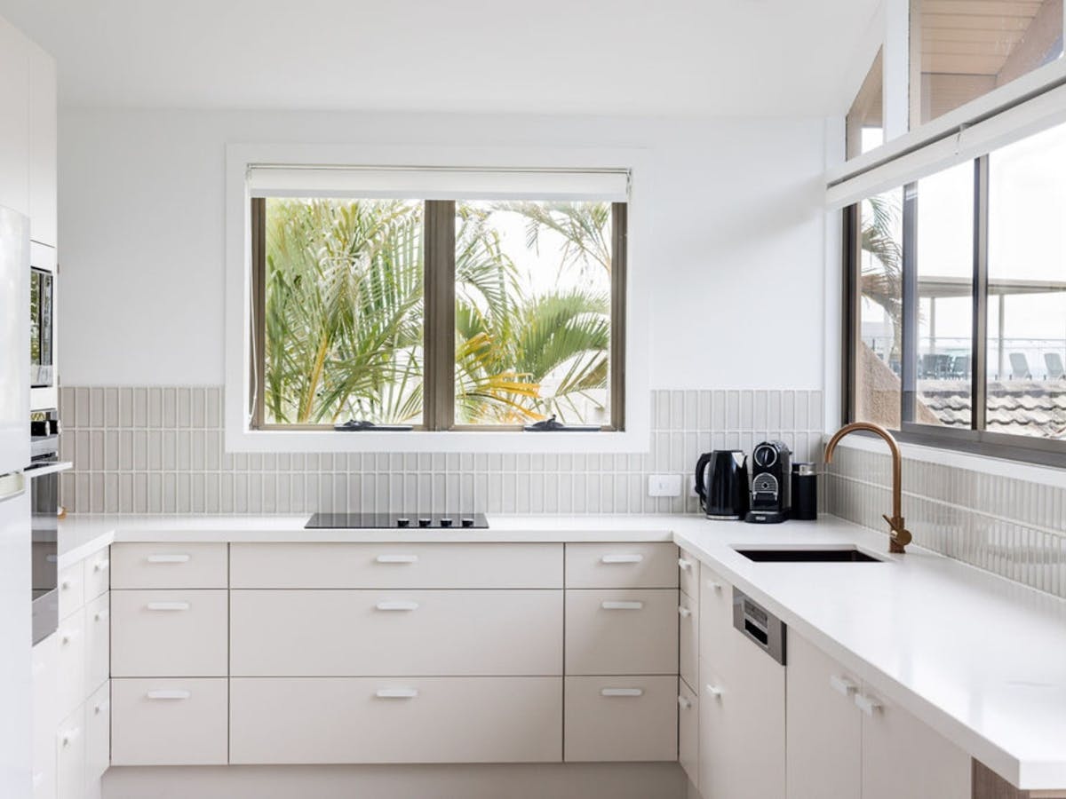 Fully air-conditioned, fully equipped kitchen Fully air-conditioned, fully equipped kitchen