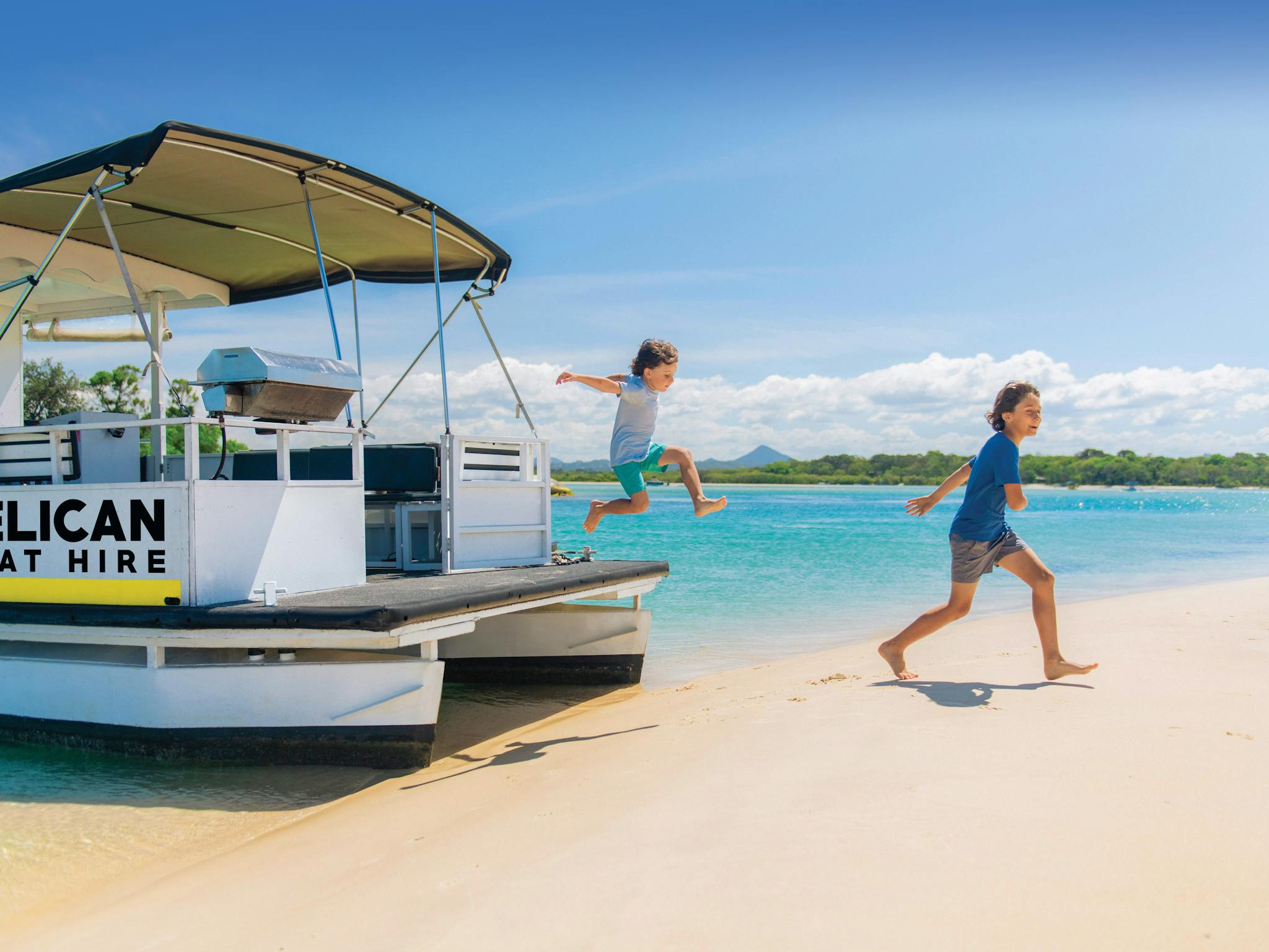 Hero - Kids jumping off pontoon Hero - Kids jumping off pontoon