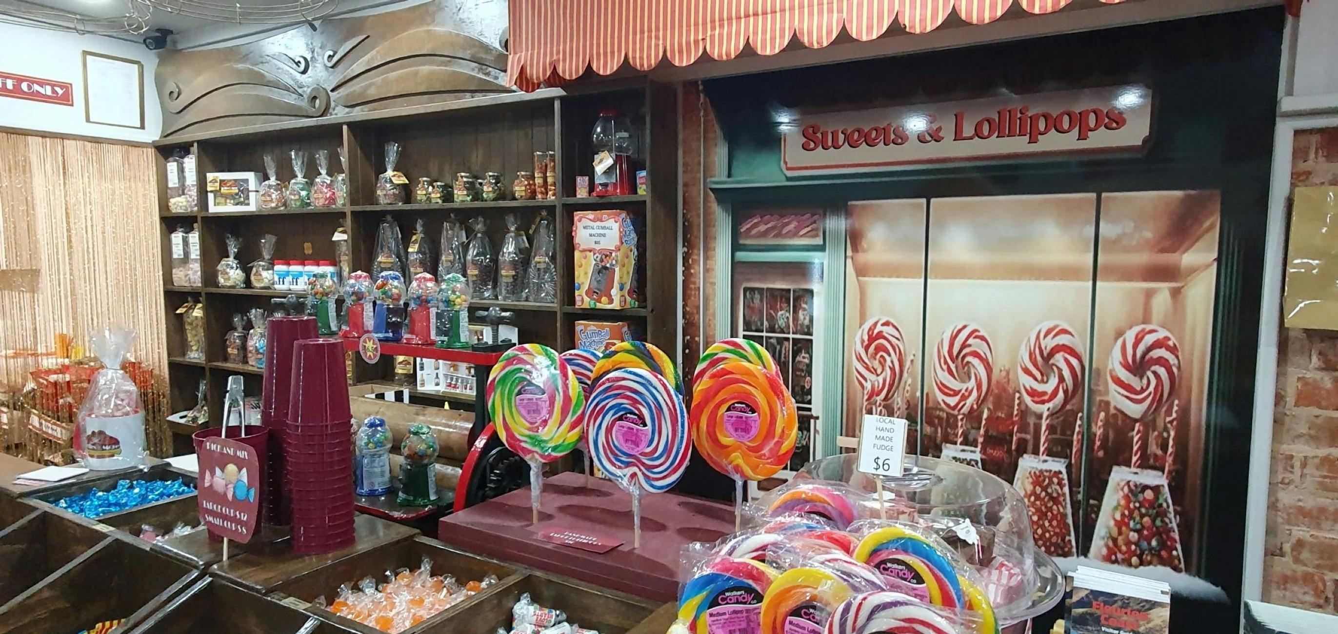 Lollies and More @84