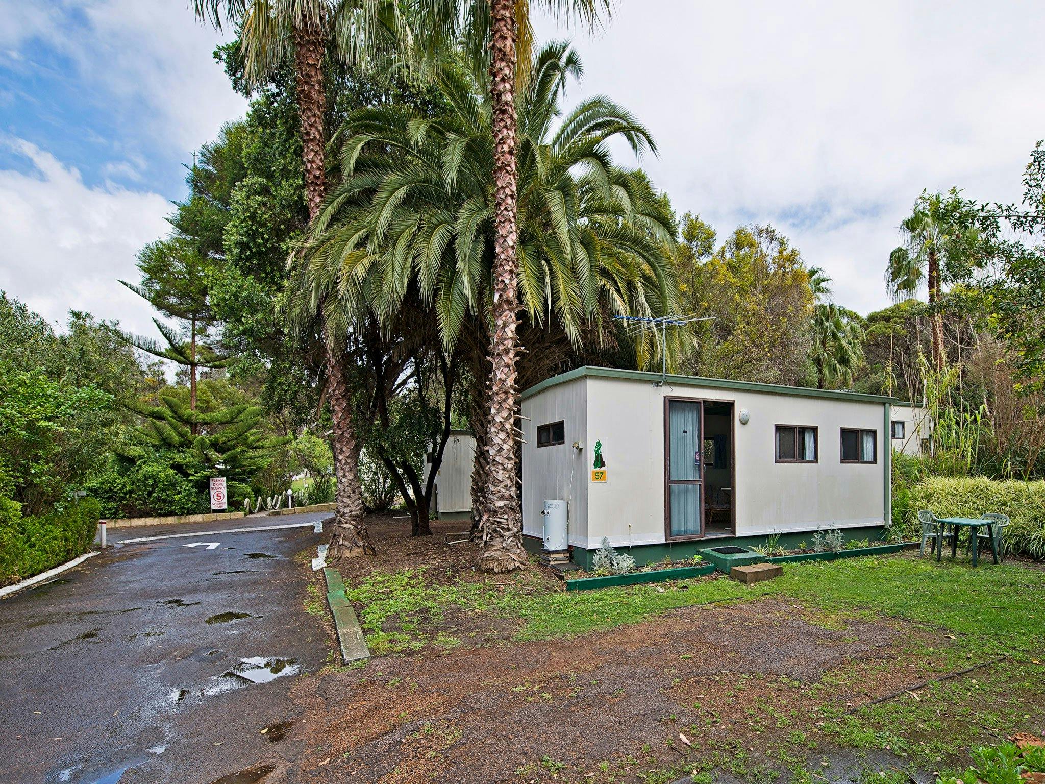 Acclaim Pine Grove Holiday Park, Chadwick, Western Australia