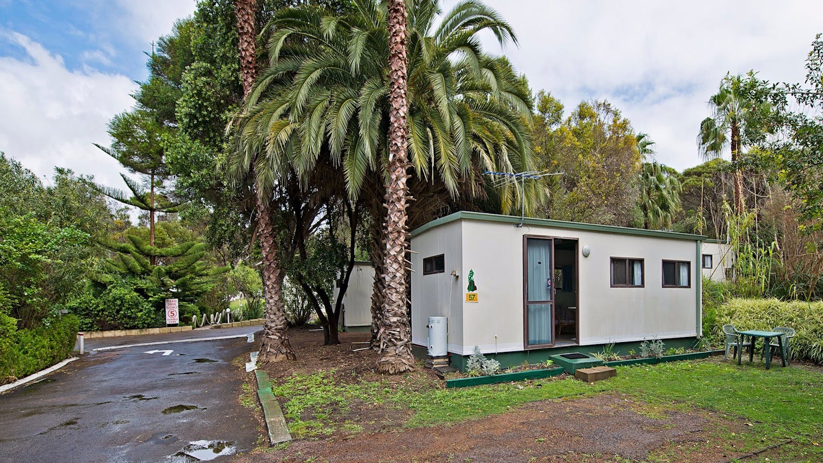 Acclaim Pine Grove Holiday Park, Chadwick, Western Australia