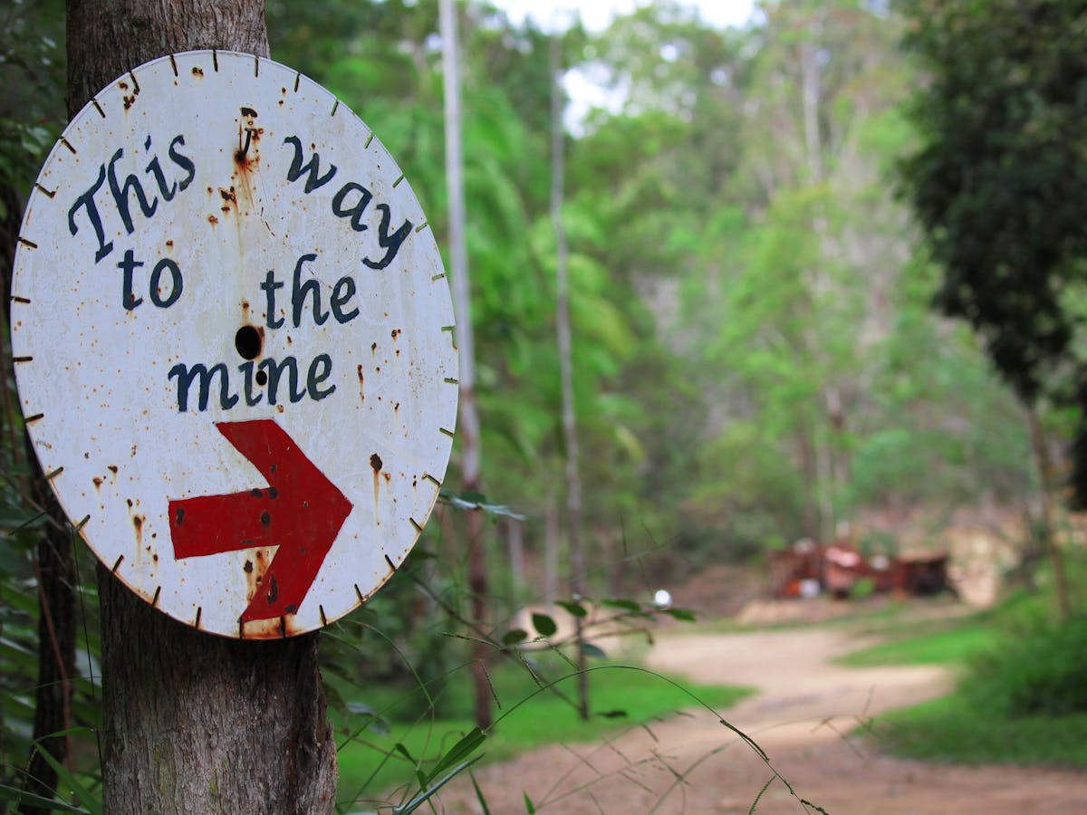 The way to the mine The way to the mine