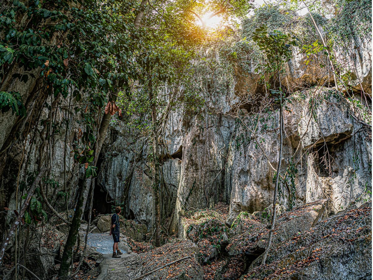 Capricorn Caves