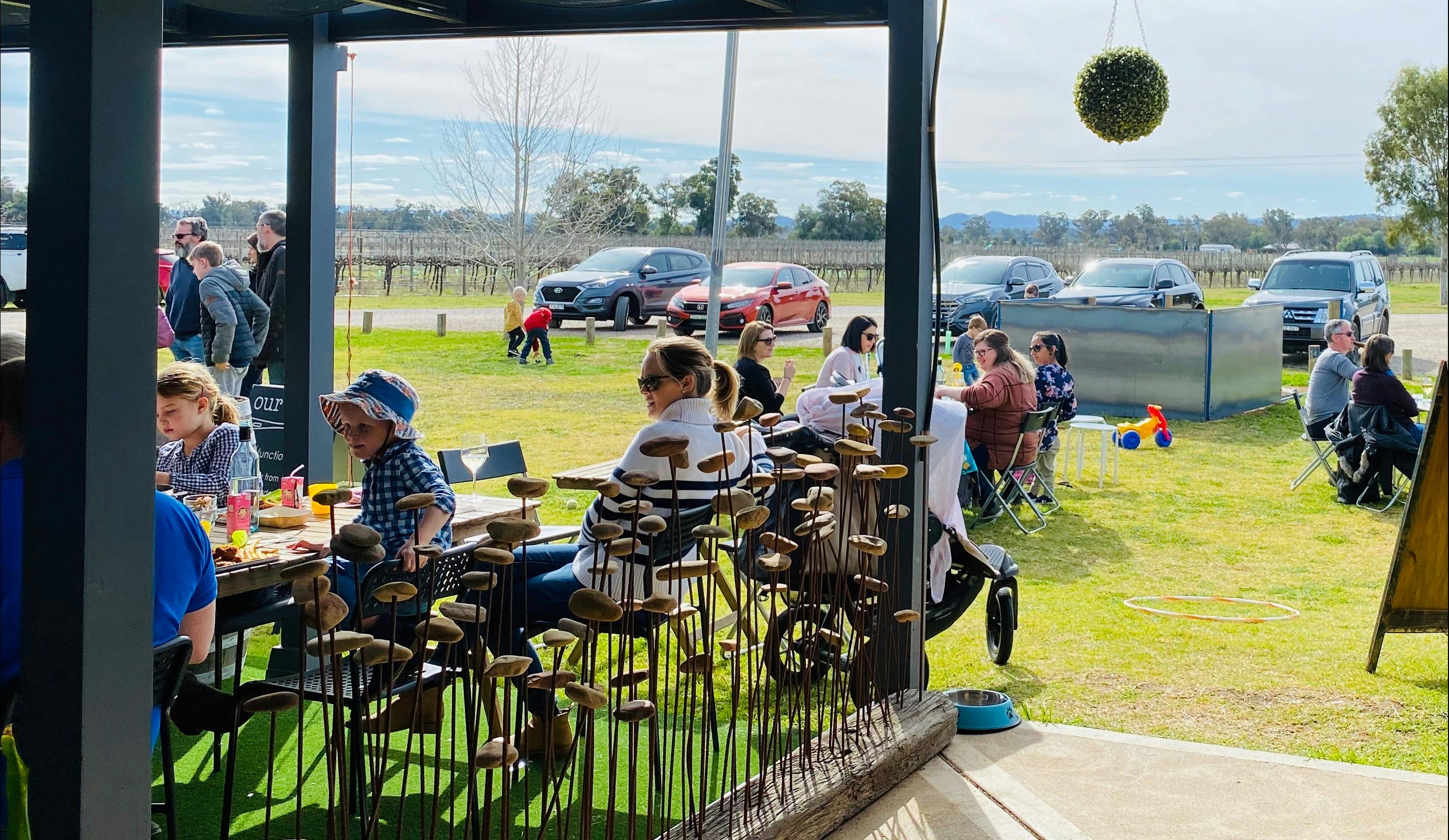 mudgee relaxed dining mudgee lunch at a vineyard brunch at a vineyard