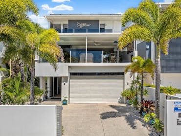 Alex Beach House exterior