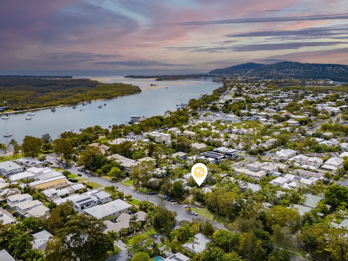 Coral Beach Noosa Resort Location