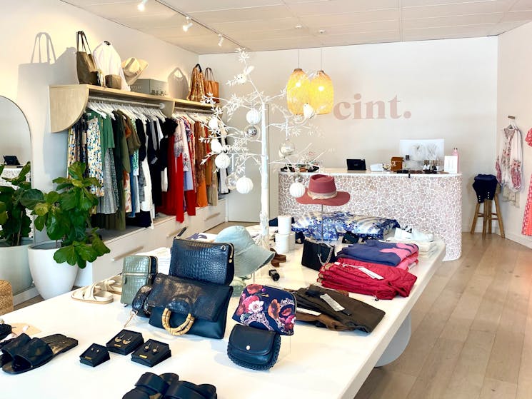 Cint Boutique