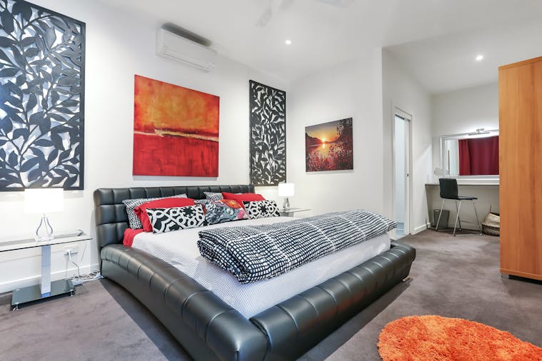 Luxury King Bed Sunset Suite