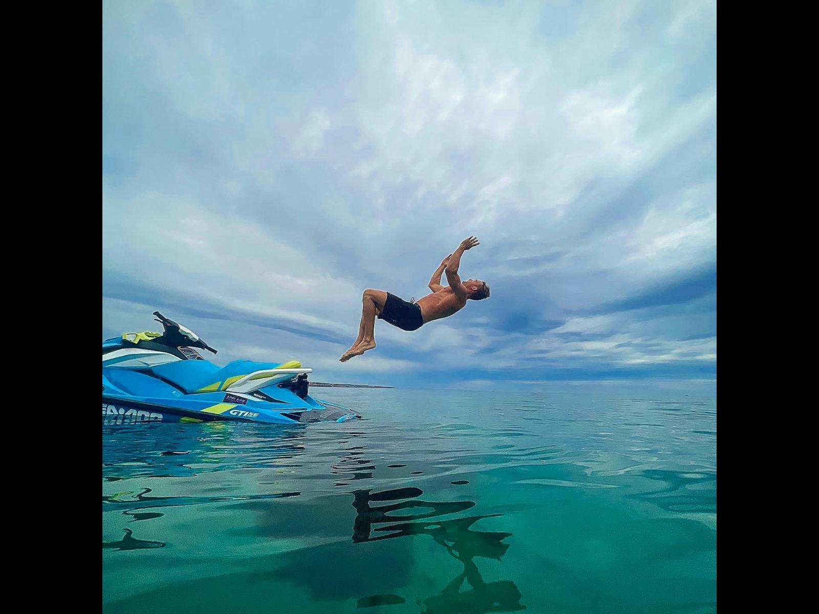 Point of view from on a jetski advenuture