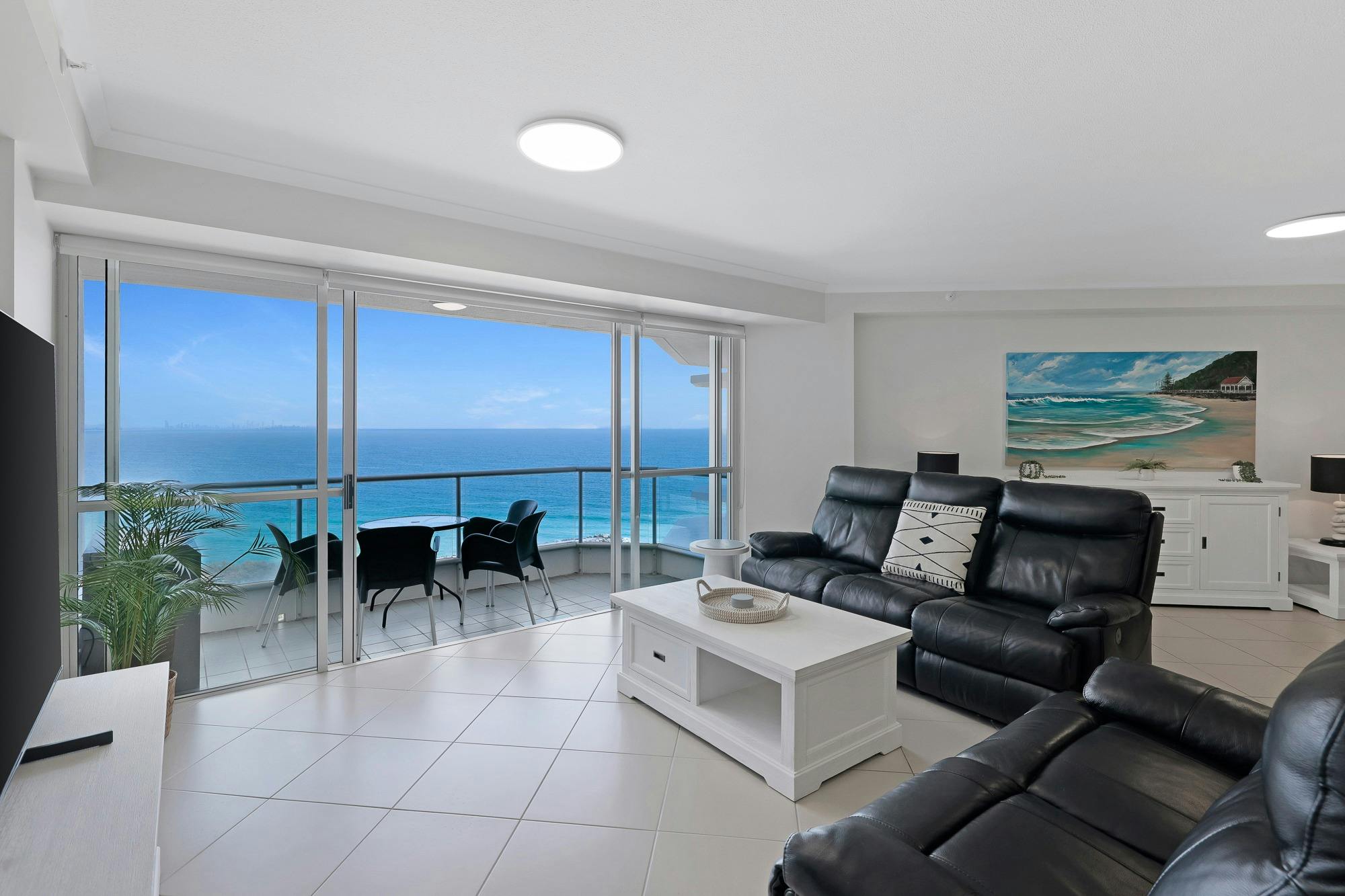 Superior 2 Bedroom Ocean View Apartment
