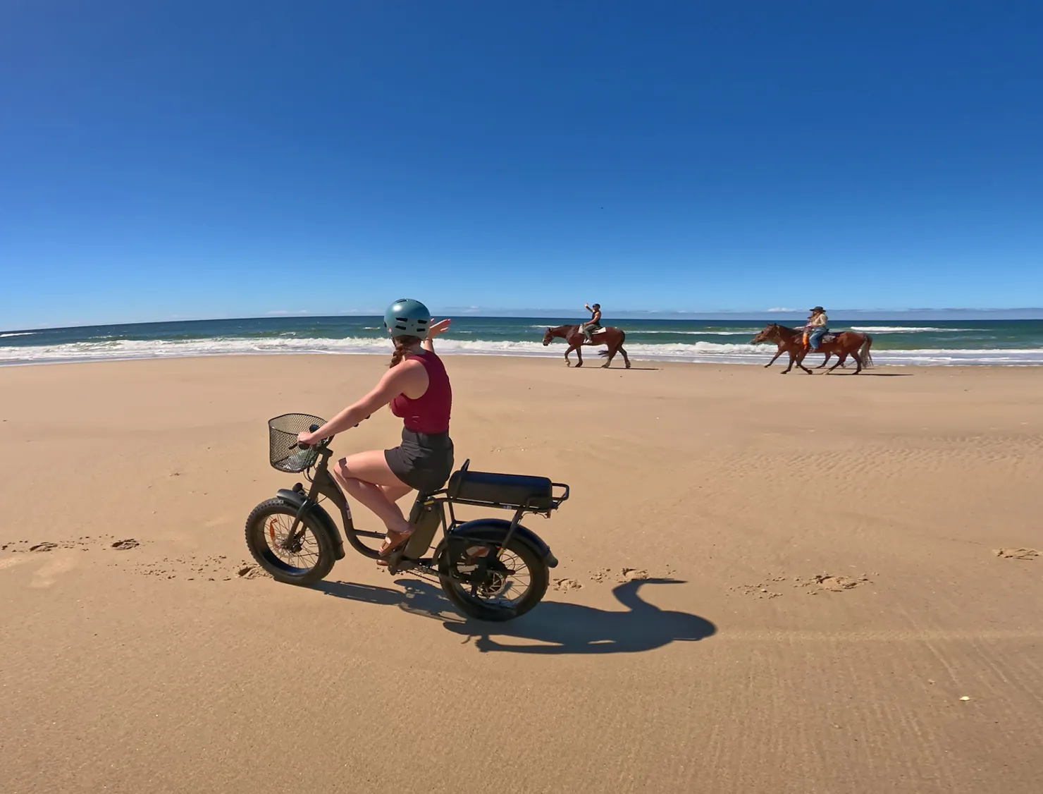 Fat Bike, Fat tyre bike e bike, beach riding Noosa North Shore, Beach ebike hire