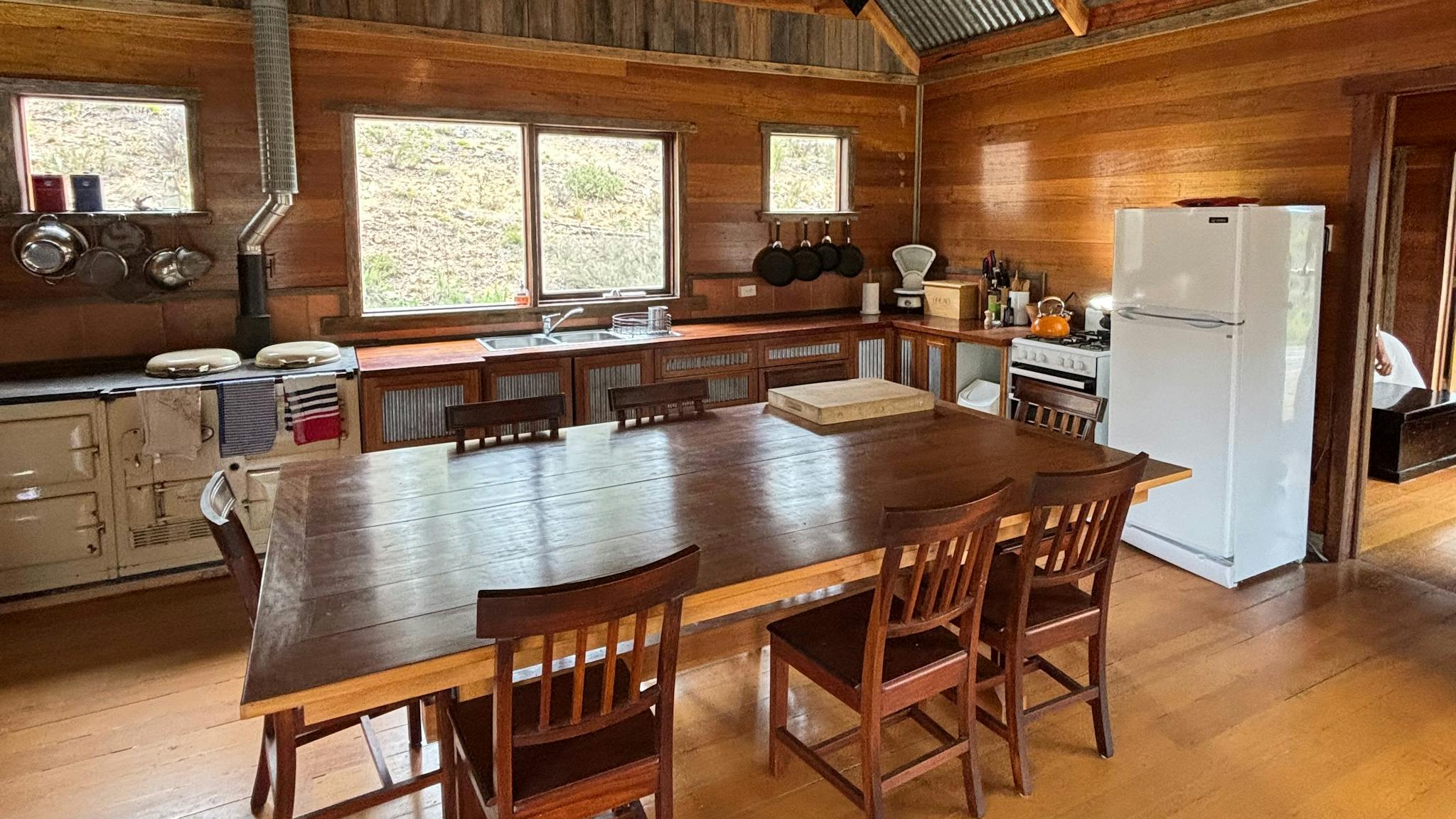 Guests frequently praise the kitchen as a "Chef’s delight" that is exceptionally well-stocked.