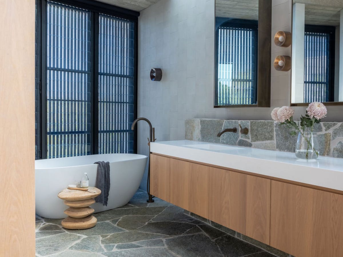 Spacious bathroom, bath